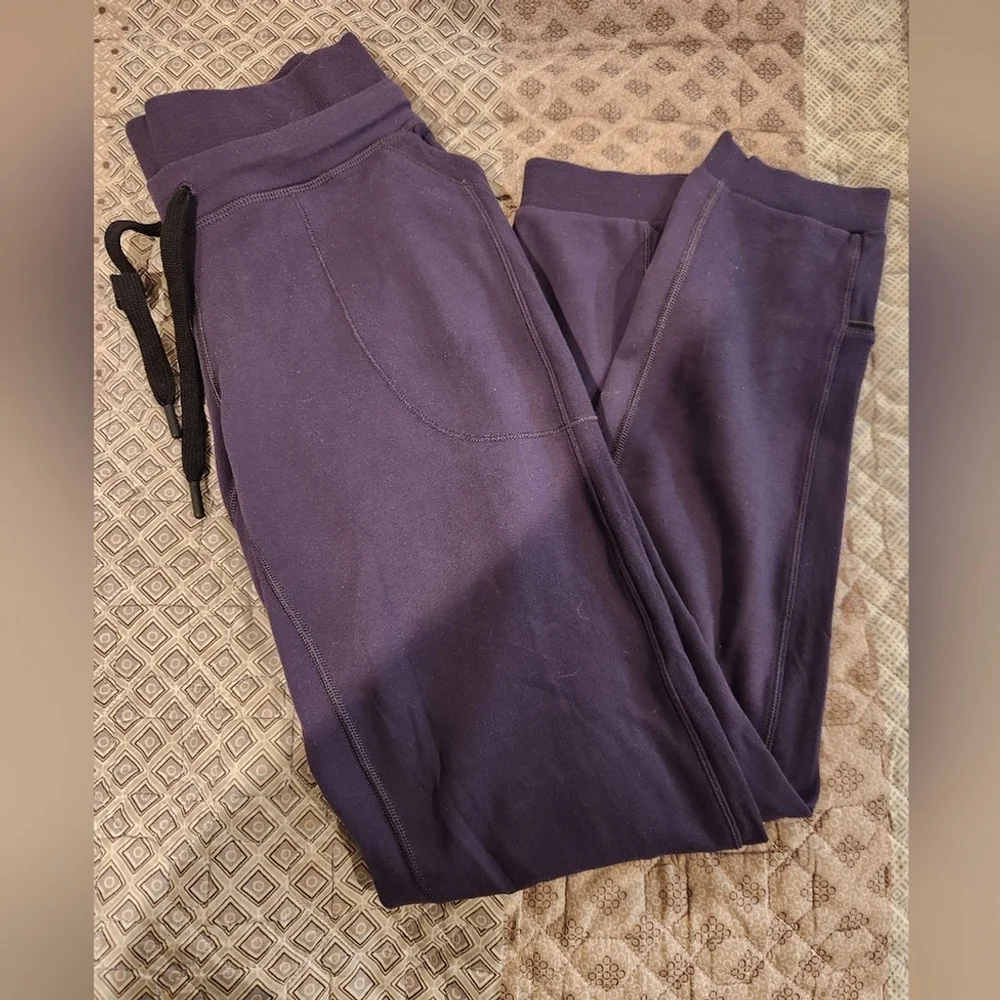 NWOT Lululemon Base Runner Pants
